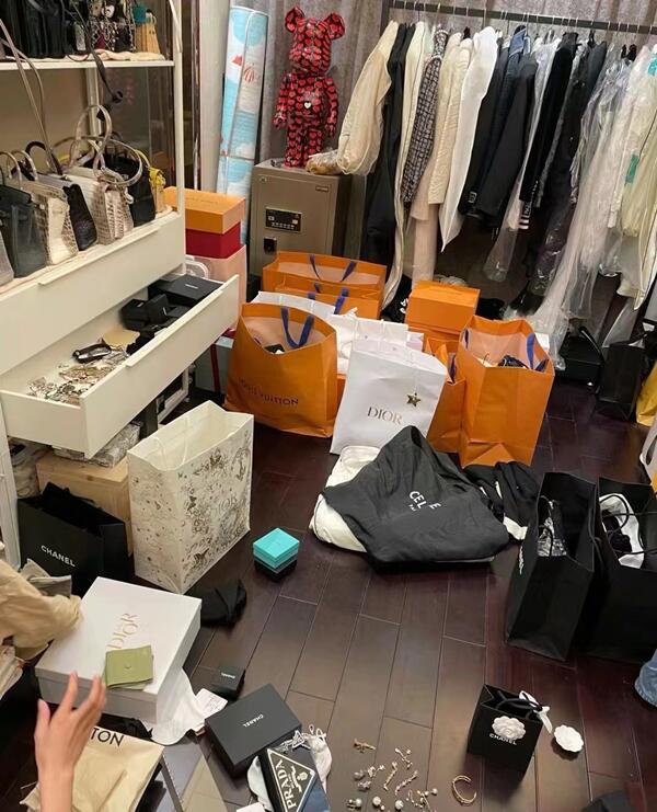 西城区回收顶奢鞋服